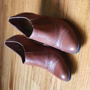 Like new St John's Bay slip on shoes